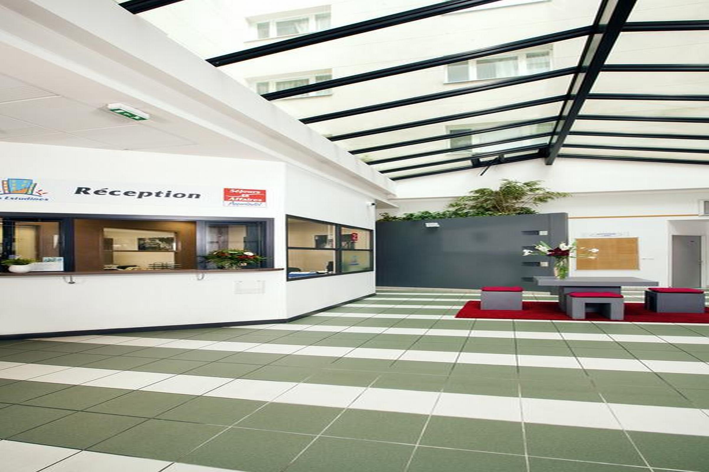 Sejours & Affaires Rennes De Bretagne Aparthotel Exterior photo